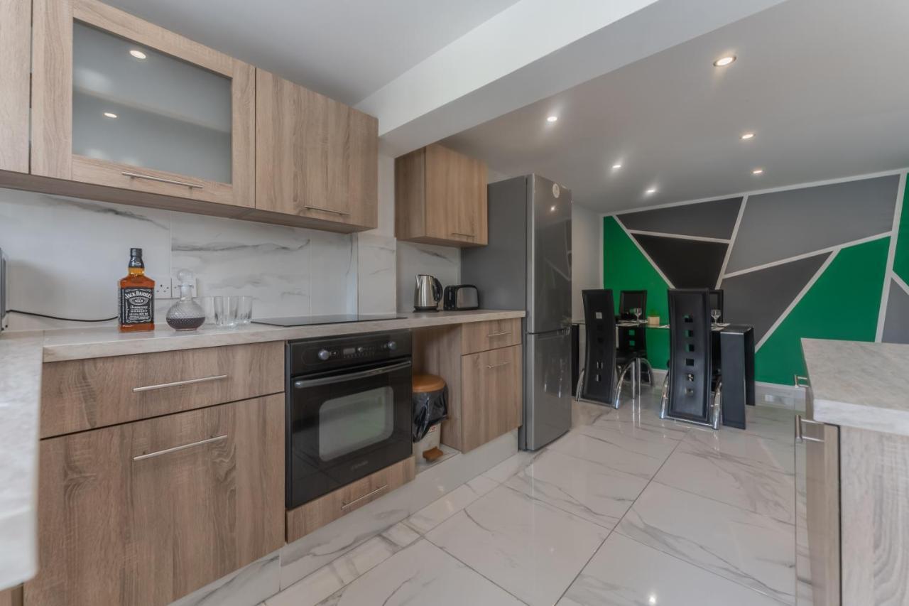 Sant Central Deluxe Apartments Ayia Napa Exterior photo