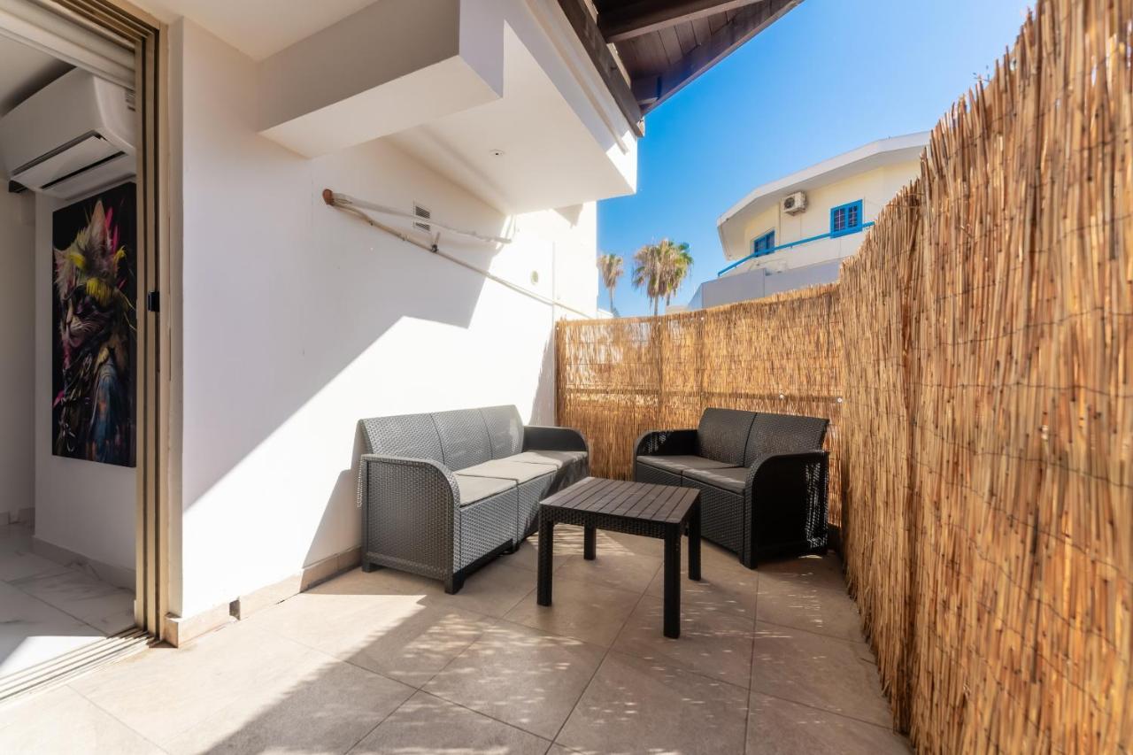 Sant Central Deluxe Apartments Ayia Napa Exterior photo