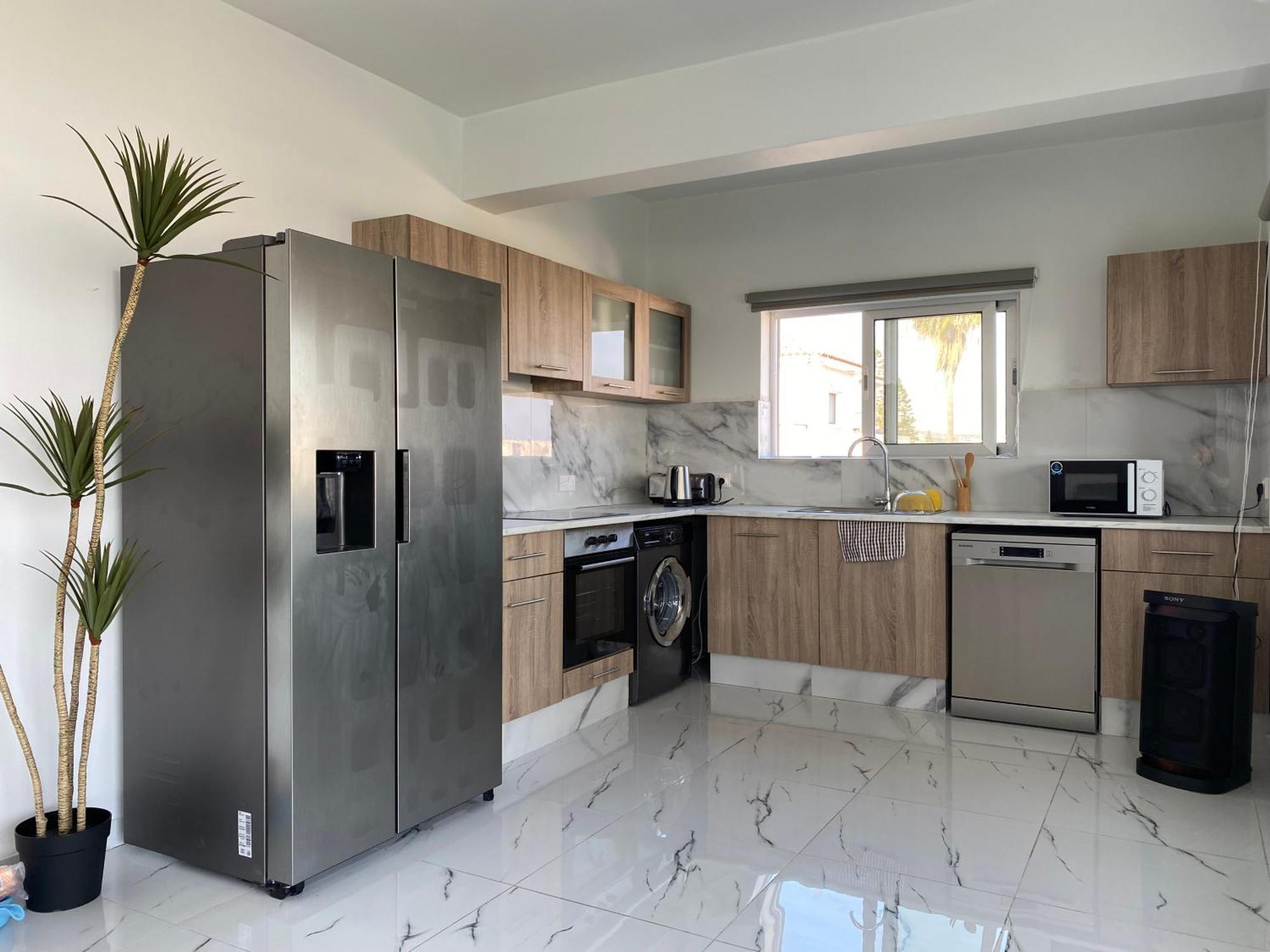 Sant Central Deluxe Apartments Ayia Napa Exterior photo