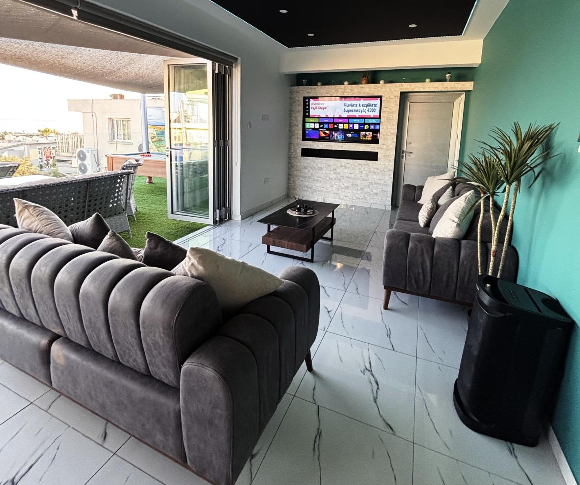 Sant Central Deluxe Apartments Ayia Napa Exterior photo