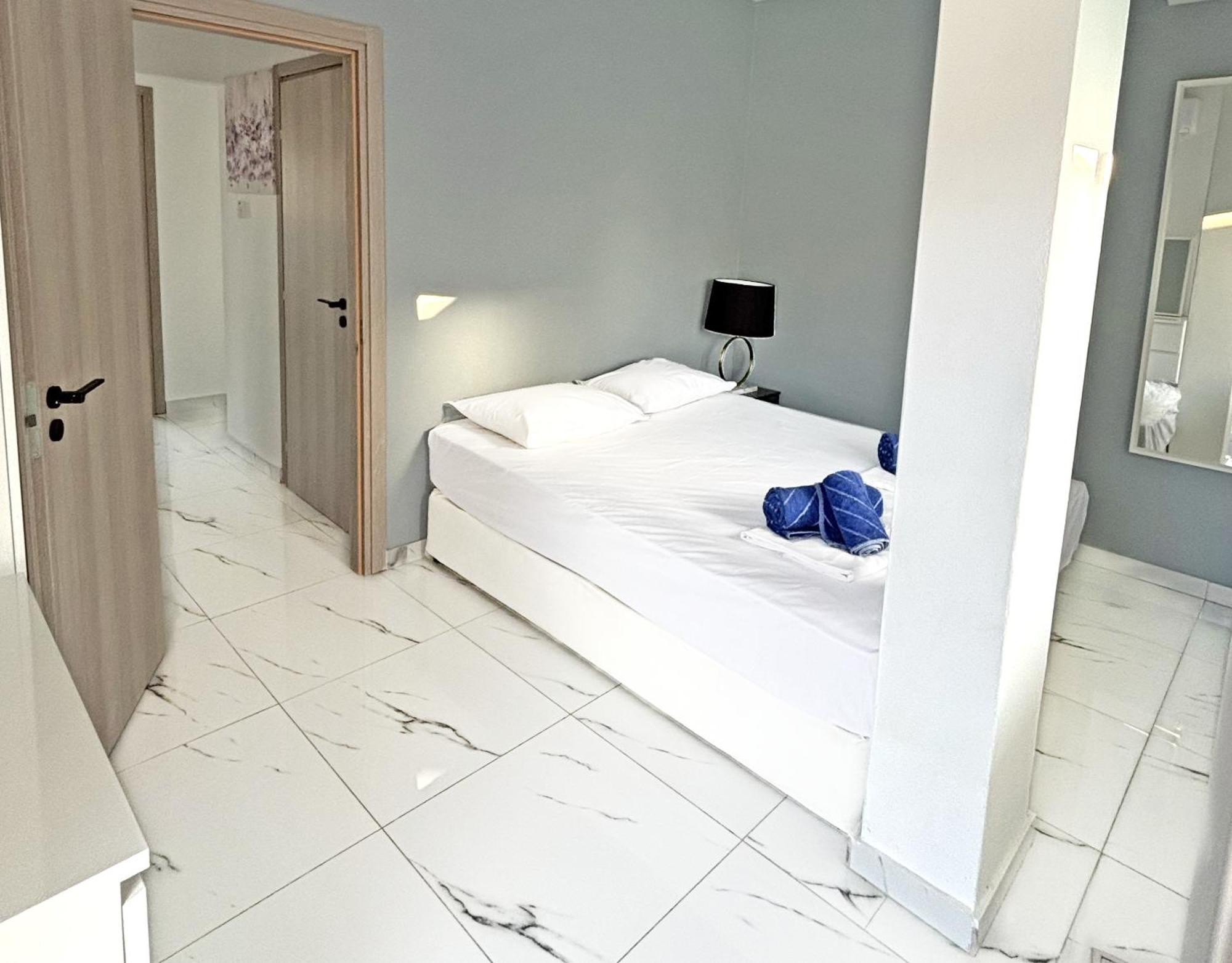 Sant Central Deluxe Apartments Ayia Napa Exterior photo